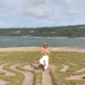 Meet your Posher, Em